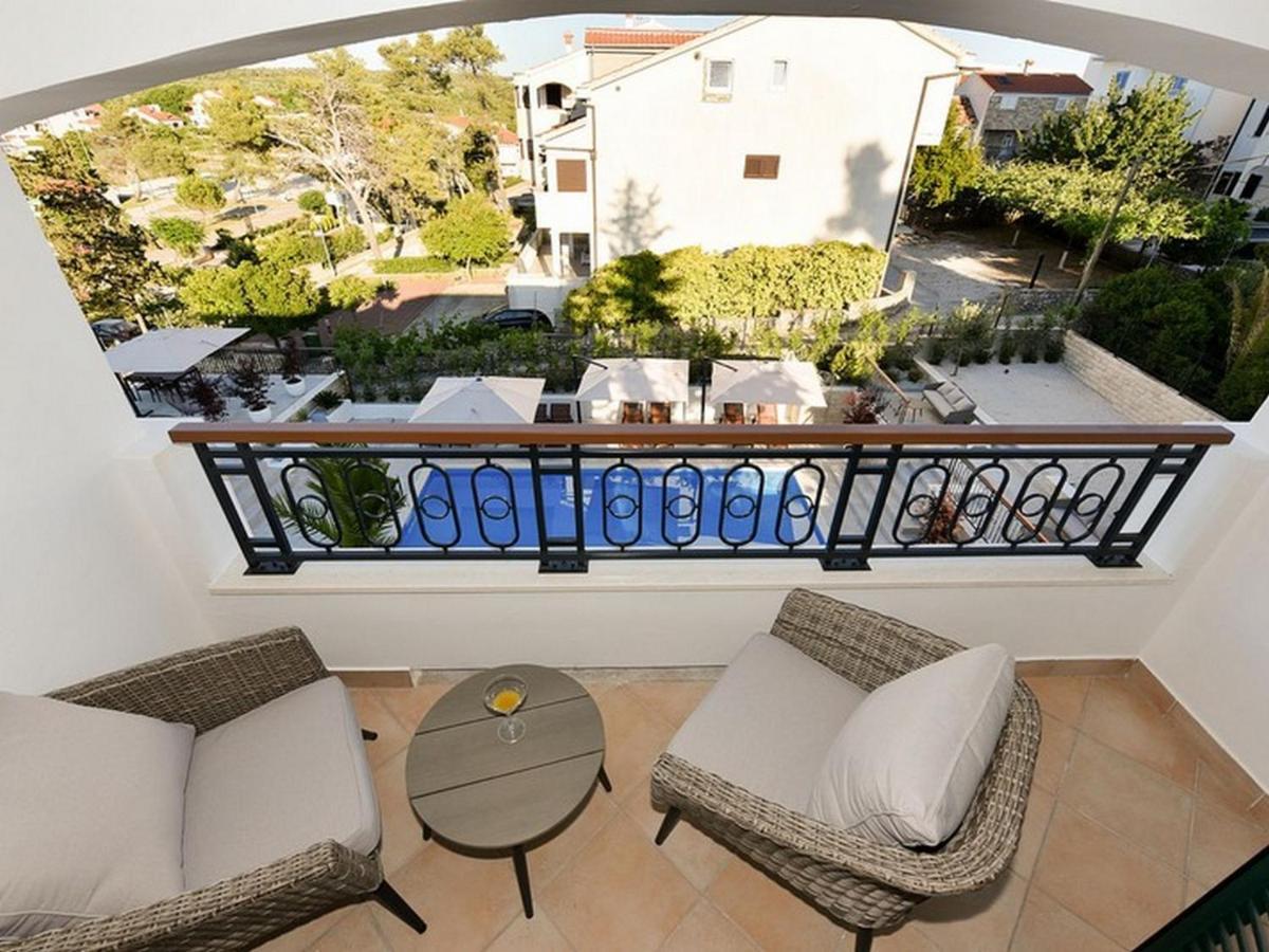 Mediterraneo Garden Apartments Petrcane Phòng bức ảnh