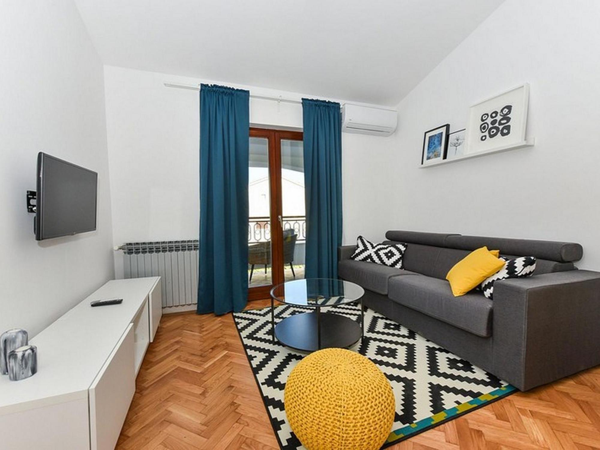 Mediterraneo Garden Apartments Petrcane Phòng bức ảnh