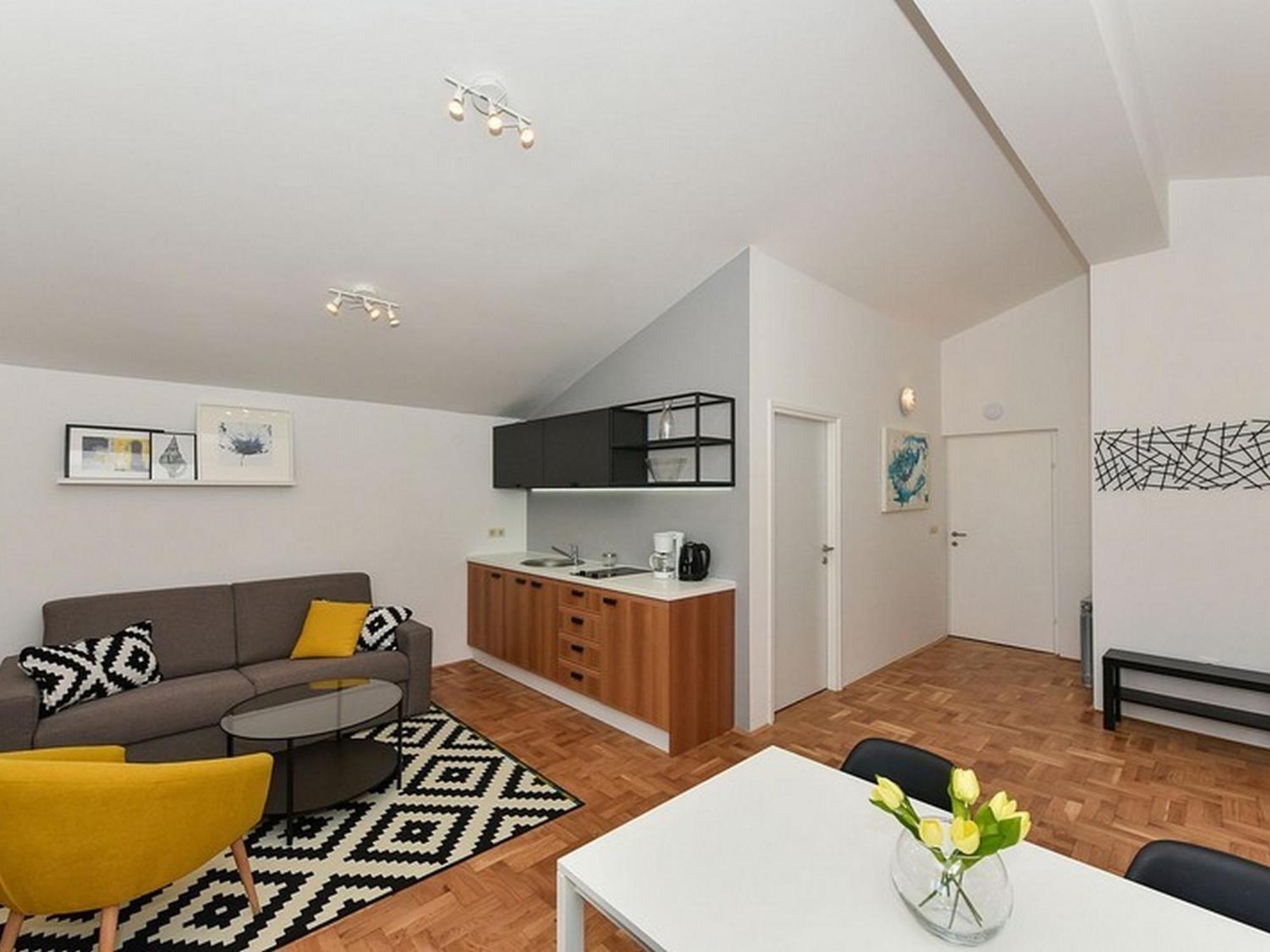 Mediterraneo Garden Apartments Petrcane Phòng bức ảnh