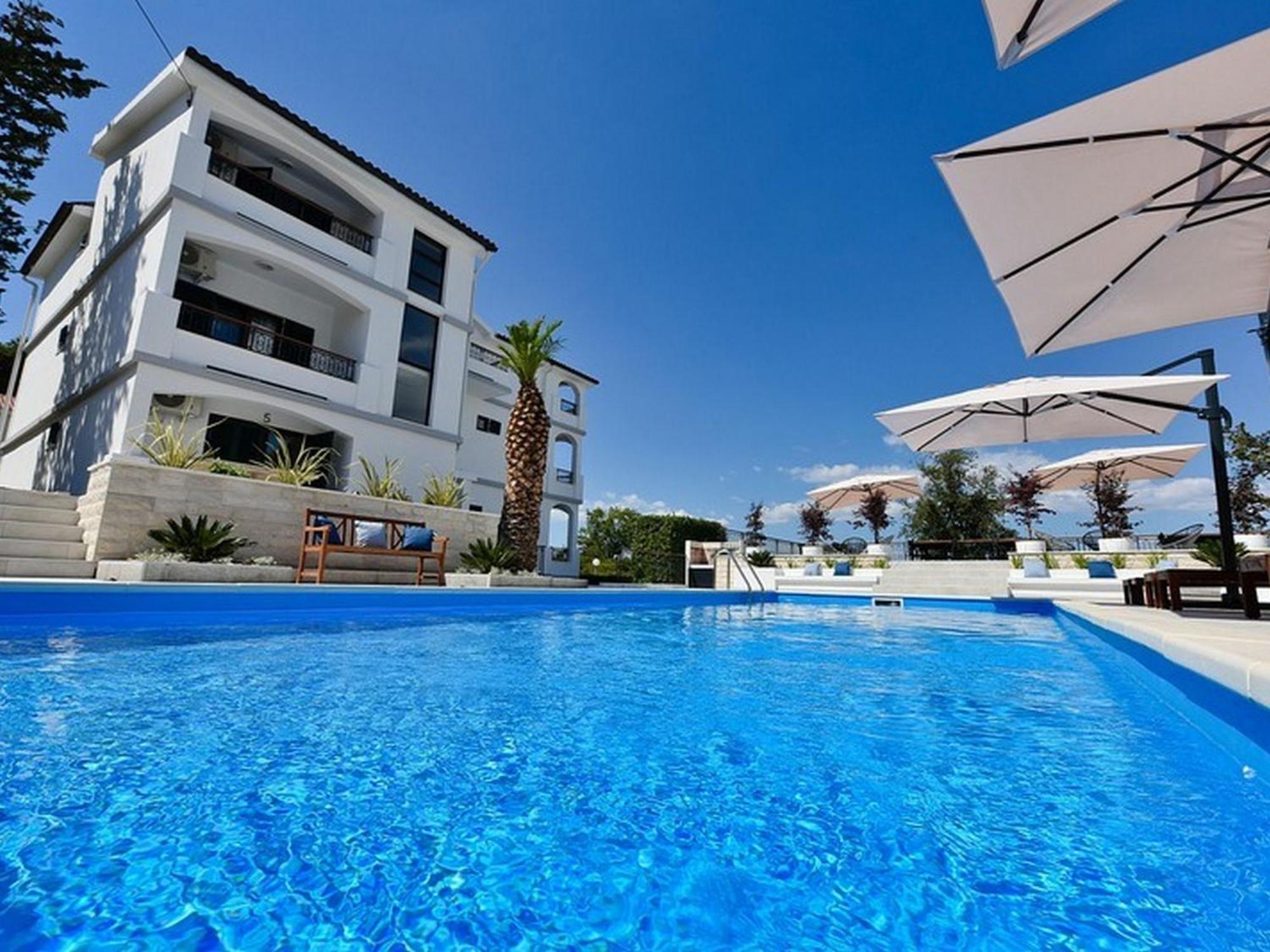 Mediterraneo Garden Apartments Petrcane Phòng bức ảnh