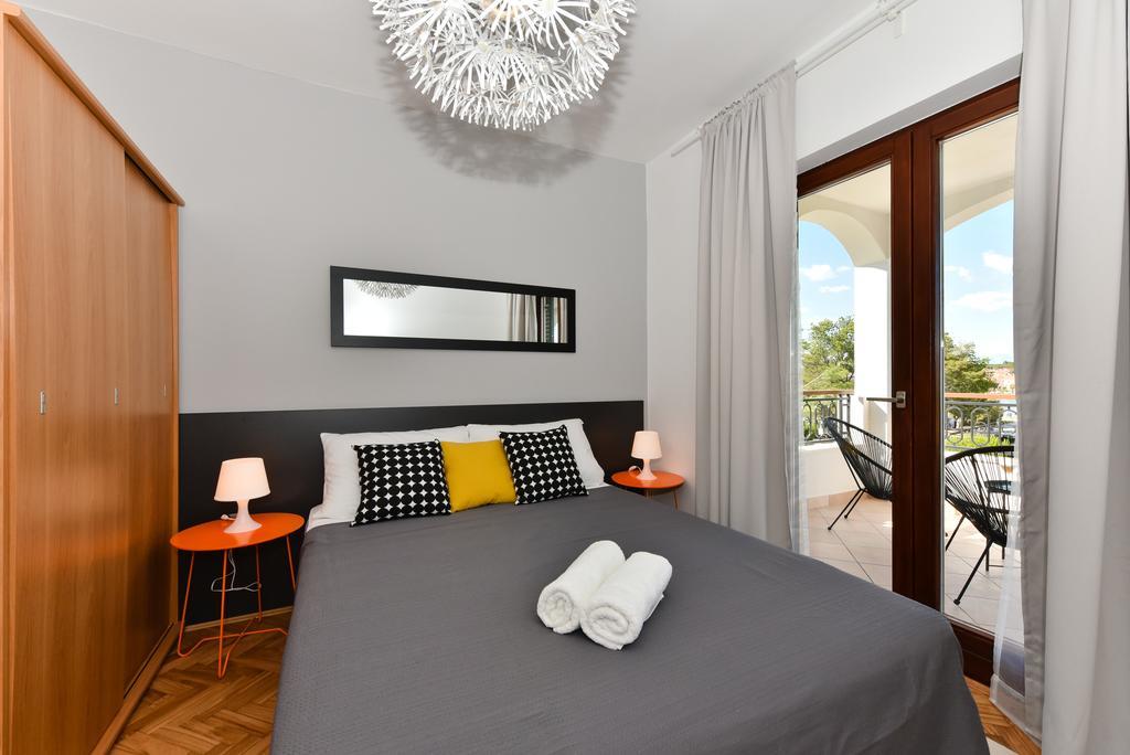 Mediterraneo Garden Apartments Petrcane Ngoại thất bức ảnh