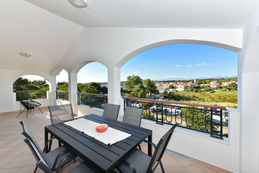 Mediterraneo Garden Apartments Petrcane Ngoại thất bức ảnh