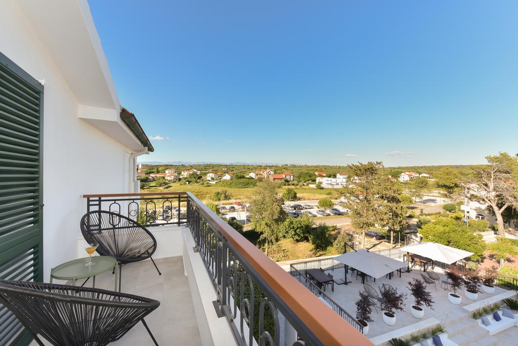 Mediterraneo Garden Apartments Petrcane Ngoại thất bức ảnh