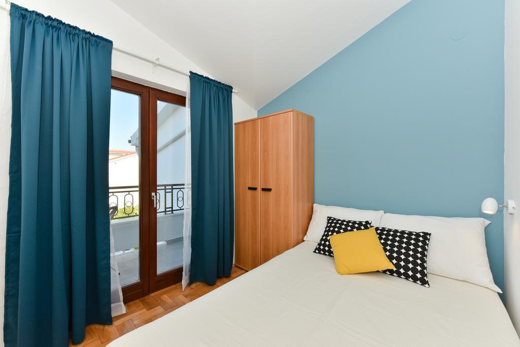 Mediterraneo Garden Apartments Petrcane Ngoại thất bức ảnh