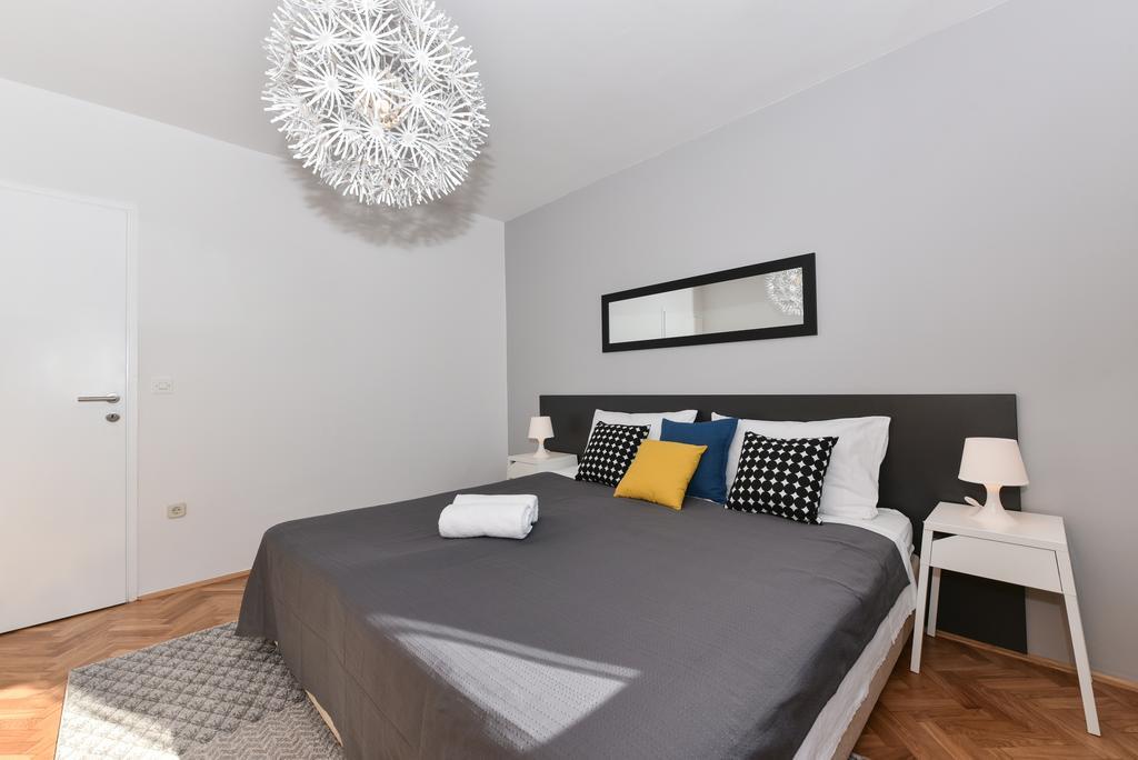 Mediterraneo Garden Apartments Petrcane Ngoại thất bức ảnh